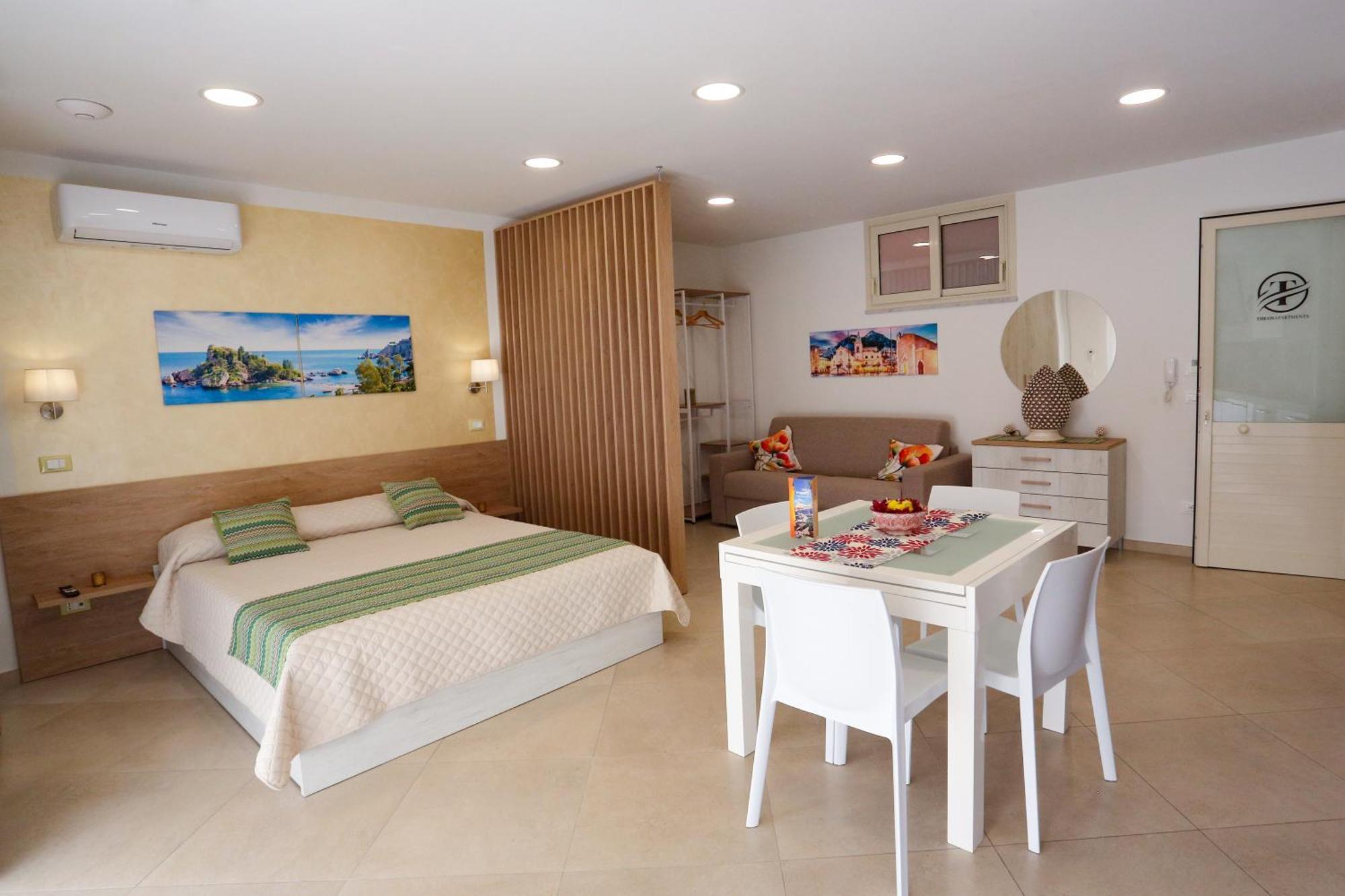 Theos Holidays Apartments Giardini Naxos Exterior foto